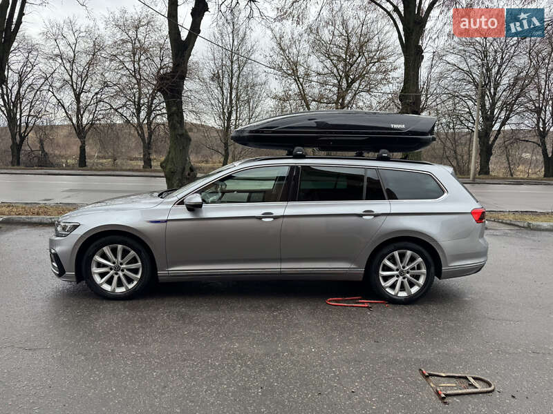 Универсал Volkswagen Passat 2022 в Киеве фото 4 Универсал Volkswagen Passat 2022 в Киеве