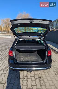 Універсал Volkswagen Passat 2013 в 