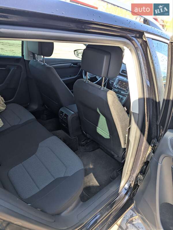 Универсал Volkswagen Passat 2013 в Ровно