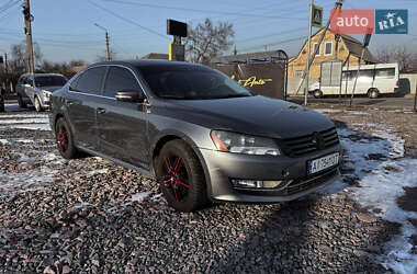 Седан Volkswagen Passat 2012 в Києві