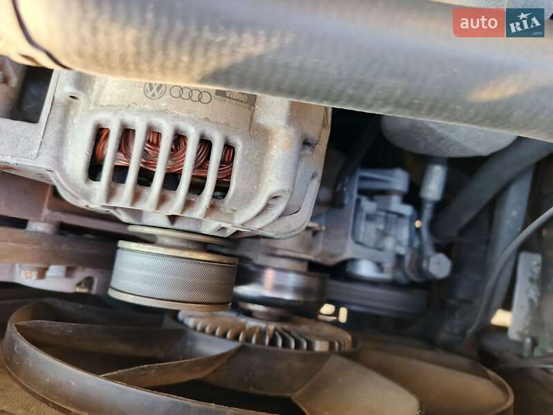 Седан Volkswagen Passat 1997 в Теребовлі