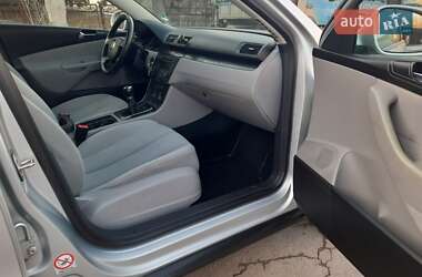 Седан Volkswagen Passat 2005 в 