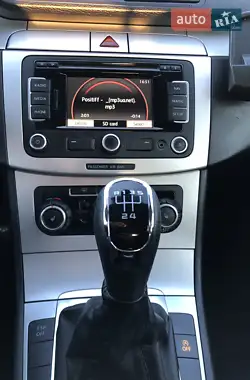 Volkswagen Passat 2010
