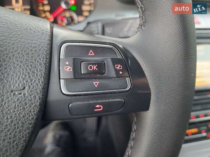 Универсал Volkswagen Passat 2010 в Одессе
