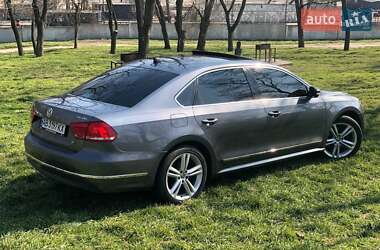 Седан Volkswagen Passat 2014 в Измаиле