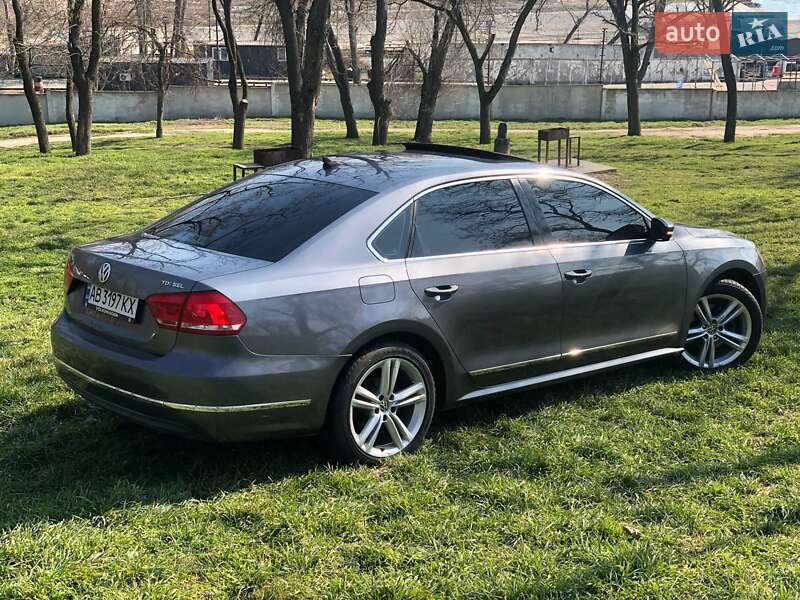 Седан Volkswagen Passat 2014 в Измаиле