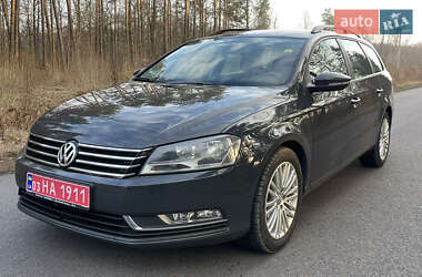 Універсал Volkswagen Passat 2011 в Цумані