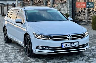 Універсал Volkswagen Passat 2018 в Рівному