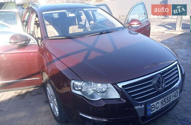 Універсал Volkswagen Passat 2010 в Львові