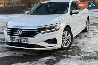 Седан Volkswagen Passat 2019 в Дніпрі