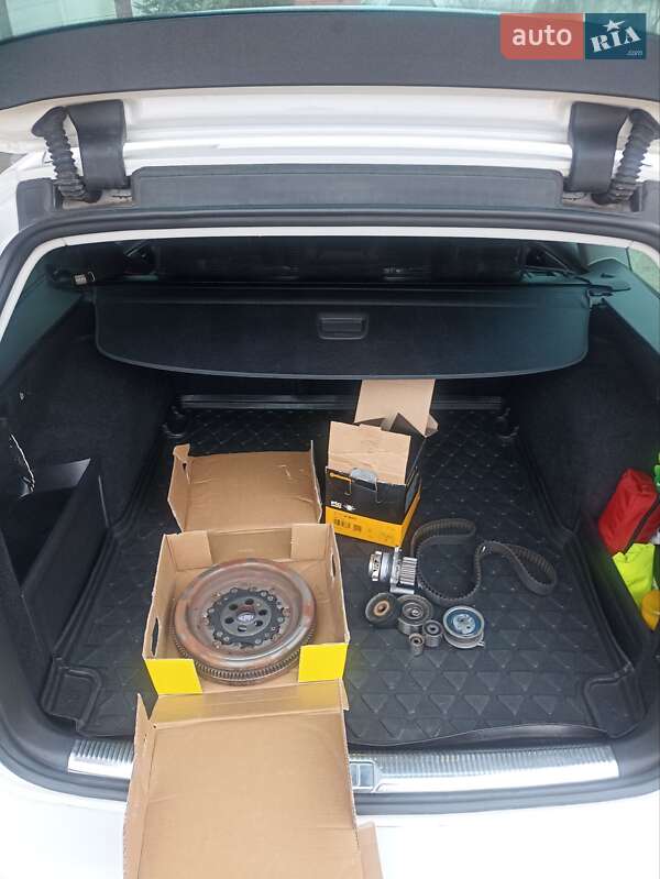 Універсал Volkswagen Passat 2014 в Дрогобичі