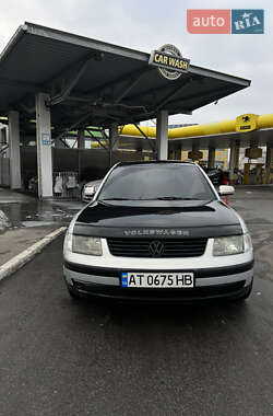 Седан Volkswagen Passat 1997 в Киеве