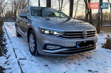 Volkswagen Passat 2019