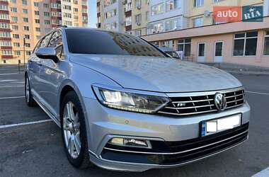 Універсал Volkswagen Passat 2015 в Кам'янець-Подільському