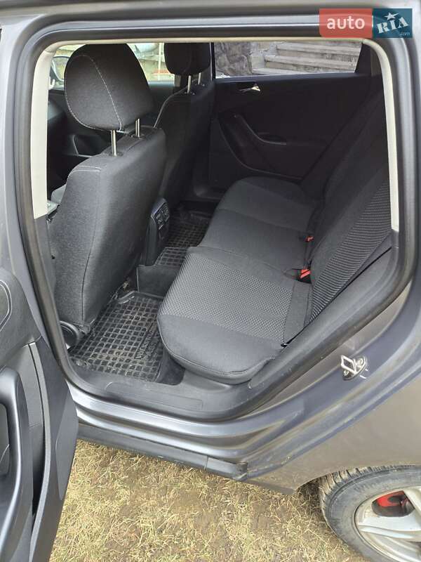 Універсал Volkswagen Passat 2006 в Івано-Франківську