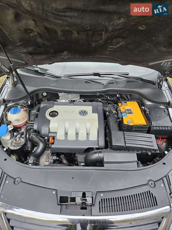 Універсал Volkswagen Passat 2006 в Івано-Франківську