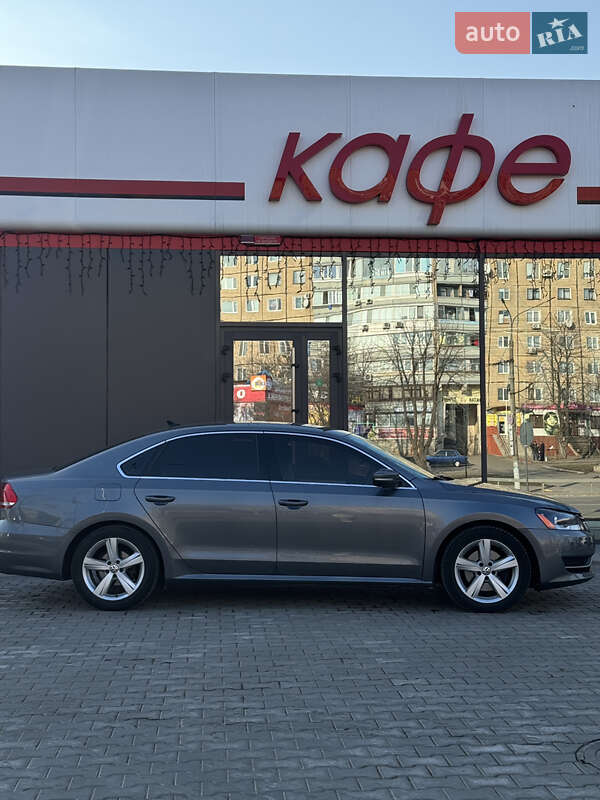Седан Volkswagen Passat 2013 в Кривом Роге