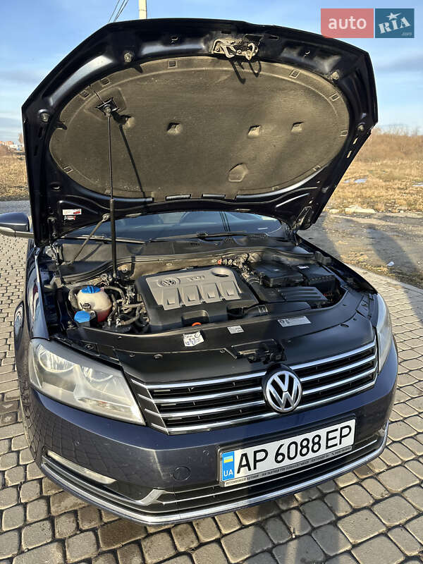 Универсал Volkswagen Passat 2011 в Львове