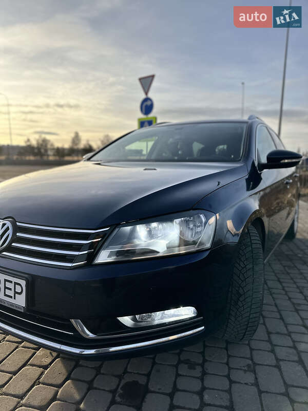 Универсал Volkswagen Passat 2011 в Львове