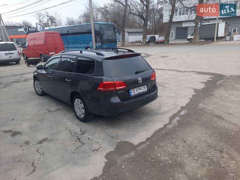 Универсал Volkswagen Passat 2011 в Черновцах