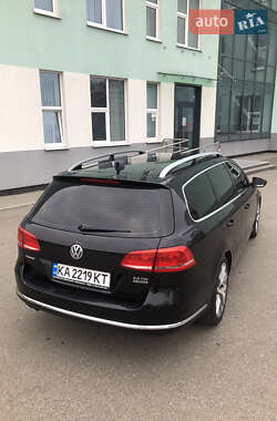 Универсал Volkswagen Passat 2012 в Киеве