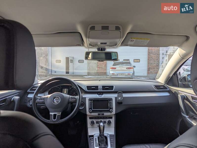 Универсал Volkswagen Passat 2011 в Чернигове