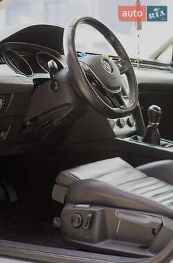 Універсал Volkswagen Passat 2015 в 