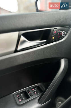 Седан Volkswagen Passat 2014 в 