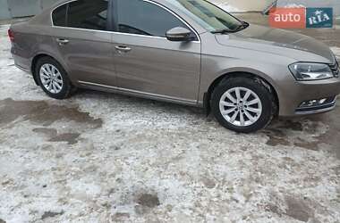 Volkswagen Passat 2011