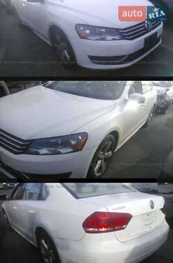 Седан Volkswagen Passat 2012 в Стрые