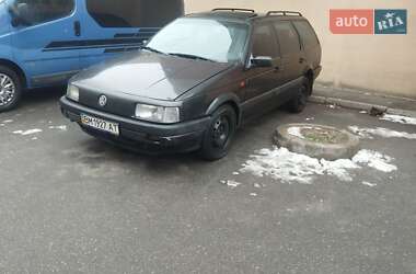 Універсал Volkswagen Passat 1990 в Броварах