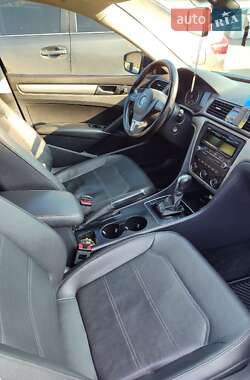 Седан Volkswagen Passat 2013 в 