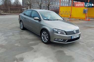Седан Volkswagen Passat 2014 в 