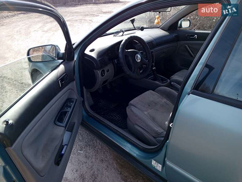 Седан Volkswagen Passat 1998 в Кам'янець-Подільському фото 4 Седан Volkswagen Passat 1998 в Кам'янець-Подільському