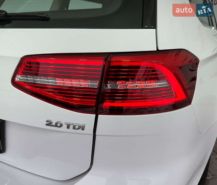 Универсал Volkswagen Passat 2017 в Львове