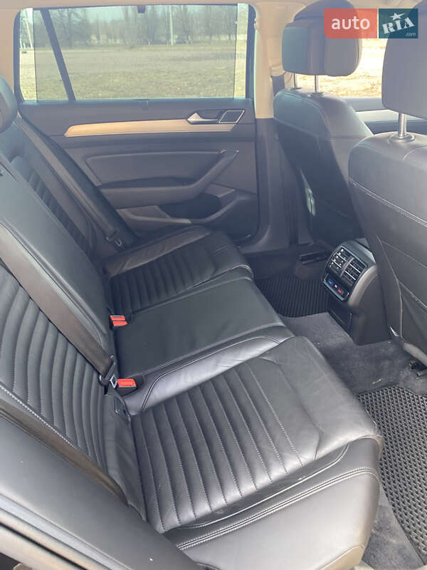 Універсал Volkswagen Passat 2015 в Ніжині фото 11 Універсал Volkswagen Passat 2015 в Ніжині