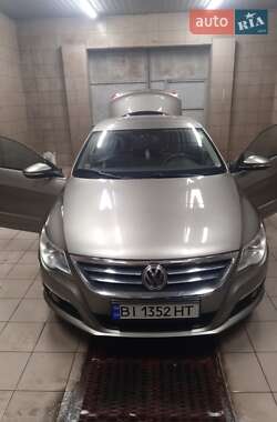 Купе Volkswagen Passat 2011 в Кременчуці