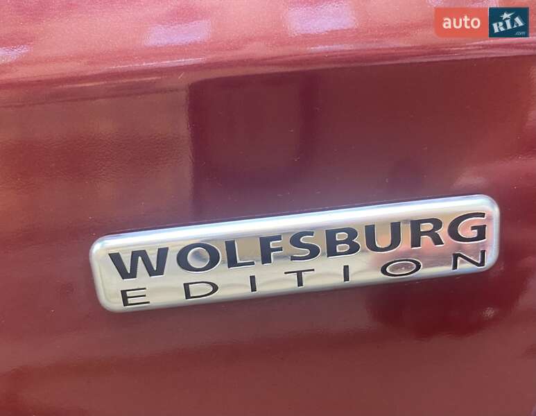 Седан Volkswagen Passat 2015 в Львове