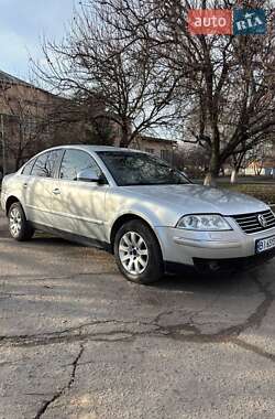 Седан Volkswagen Passat 2004 в Гадяче