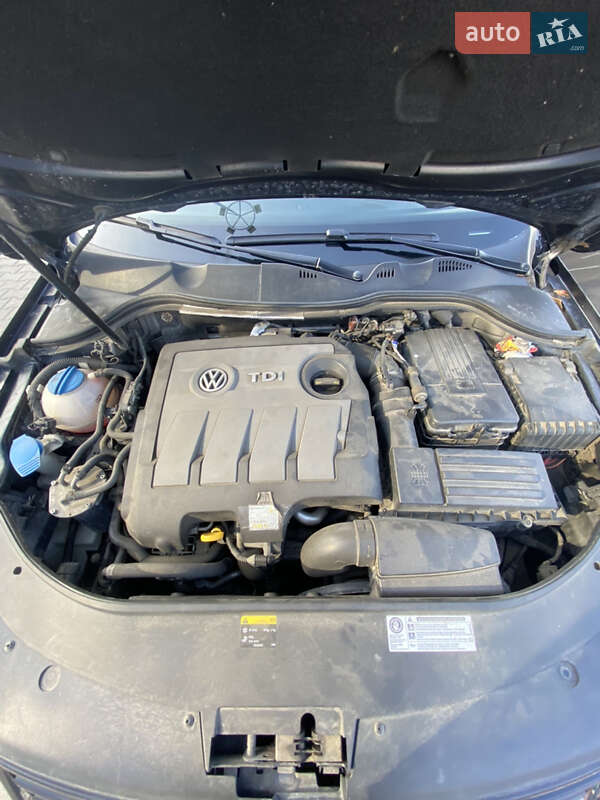 Універсал Volkswagen Passat 2014 в Києві