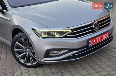 Седан Volkswagen Passat 2022 в Мукачево