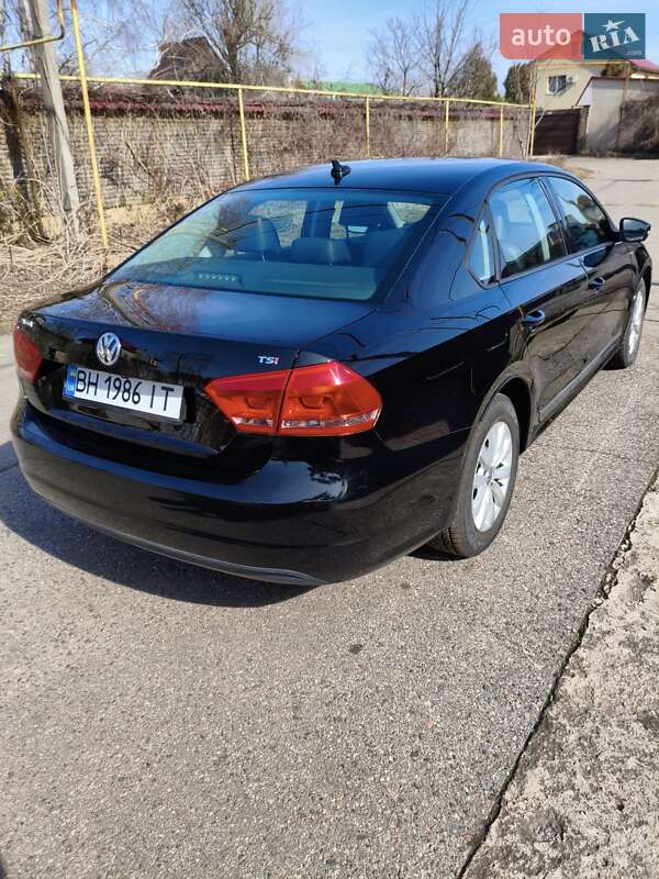 Седан Volkswagen Passat 2014 в Одессе