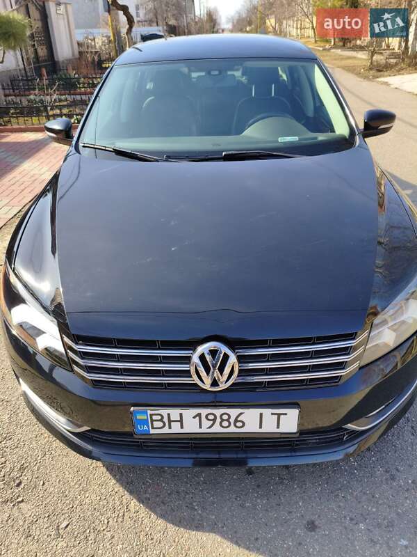 Седан Volkswagen Passat 2014 в Одессе