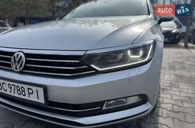 Универсал Volkswagen Passat 2016 в Ровно