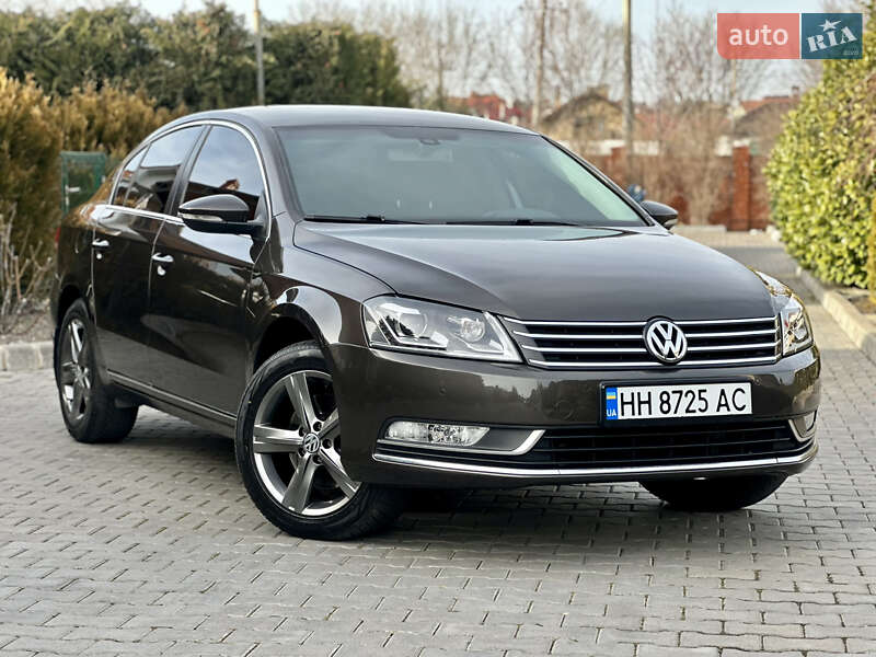 Седан Volkswagen Passat 2013 в 