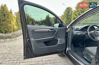 Седан Volkswagen Passat 2013 в 