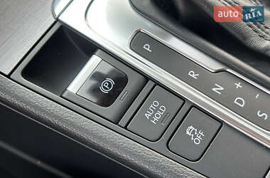 Седан Volkswagen Passat 2013 в 