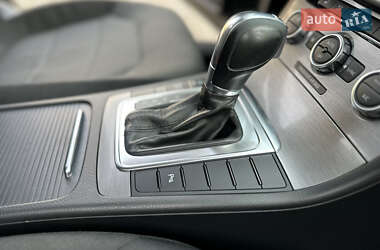 Седан Volkswagen Passat 2013 в 