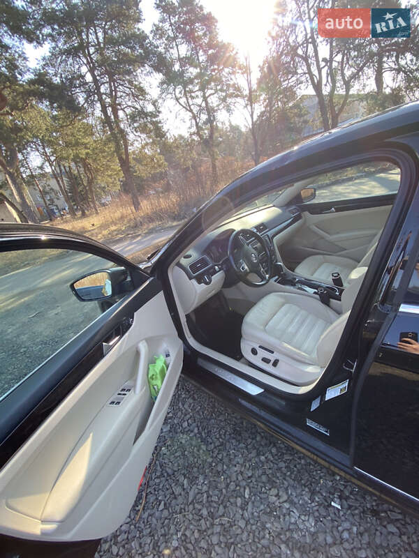 Седан Volkswagen Passat 2014 в Сарнах