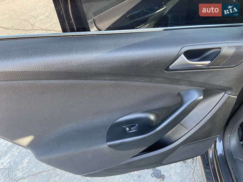 Универсал Volkswagen Passat 2010 в Баре